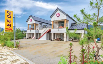 Gapyeong Namiseom Andy Pension Hotels near Jara Island