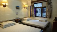 Maple Leaf Guest House - 2 estrellas