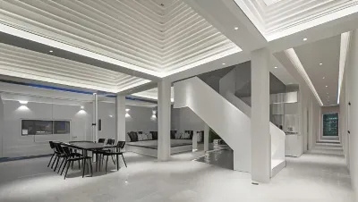 Matini Hostel Grandstation Hotels near Krung Thep Aphiwat Central Railway Terminal