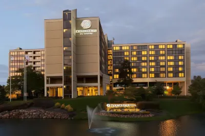 DoubleTree by Hilton Chicago - Oak Brook