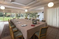 Le Manoir du Lys, the Originals Relais Hotels in Bagnoles-de-l’Orne