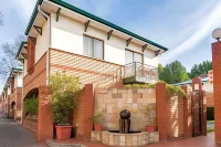 Courtyard Hotel Rosebank Hotels in Johannesburg