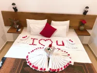 Poolside Villa Hotel in zona Monumento Independent