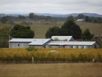 Petersons Armidale Winery and Guesthouse