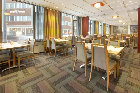 Scandic Grand Tromsø Отели рядом с Аэропорт Тромсё