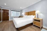 The Millwood - A Boutique Hotel Hotels near Millbrae Square