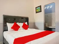 Family Homestay Annur Syariah Hotels in Cigombong