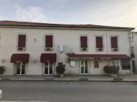 Le Bon Geours Hotels in Saint-Lon-les-Mines