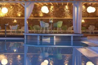 Numo Mykonos Boutique Resort - Uima-altaat