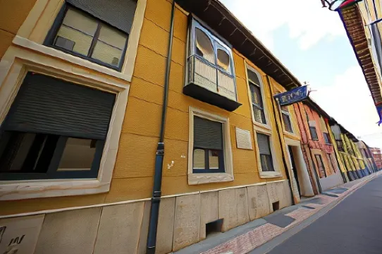 Alda Casco Antiguo โรงแรมในเลออน