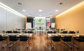 Holiday Inn Zurich - Messe, an IHG Hotel