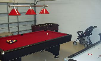 Your Perfect Family Holiday! Private Pool, Games Room, 12 Mins to Disney