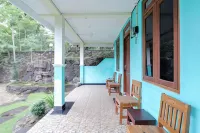 Rock Garden Homestay & Resto by Zuzu Hotel a Tepus