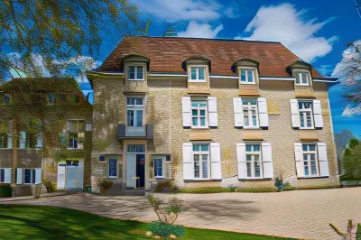 Château D’Orion فنادق في Lay-Lamidou