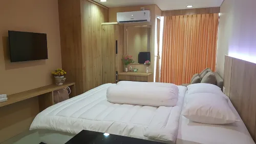 Cozy Room Near Simpang Lima Hotels in Candisari