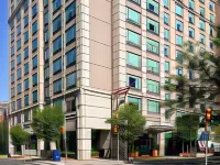 Hampton Inn Philadelphia Center City-Convention Center Hotels near Independence Mall