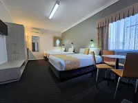 Country Lodge Motor Inn