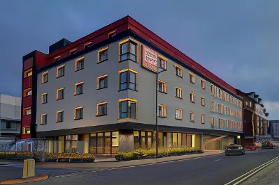 Sadie Best Western Hotel at Luton Hotels in Luton