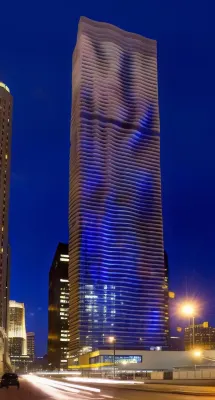 Radisson Blu Aqua Hotel, Chicago Hotels in Чикаґо