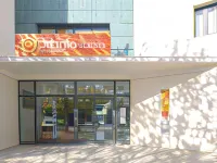 Aparthotel Adagio Access Avignon アヴィニョンのホテル