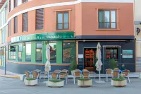 Leon Dormido Rooms & Apartments La Marina Baja 호텔