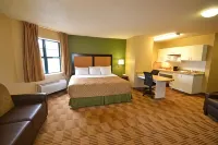 Suburban Studios Auburn Hills - Detroit - 2-Star