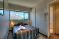 Four Seasons Motel