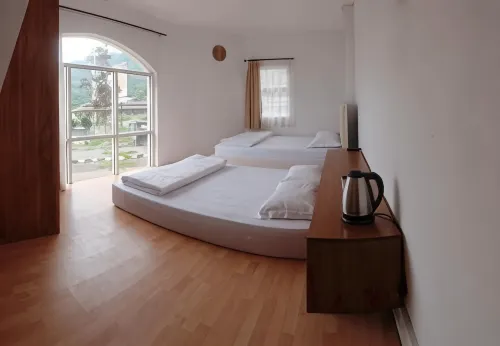 Tani Jiwo Hostel Hotels in Batur