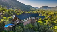 Babohi at Qwabi Private Game Reserve by Newmark Hotel a Thabazimbi