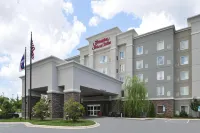 Hampton Inn & Suites Greensboro/Coliseum Area Hotels in Greensboro