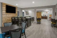 Quality Inn & Suites Roanoke - Fort Worth North Hotels in Northlake