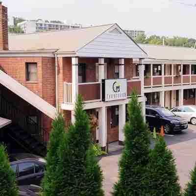 Central Motel Courtyard Hotel Exterior