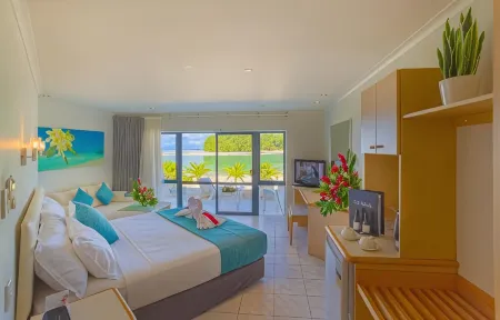 Muri Beach Club Hotel