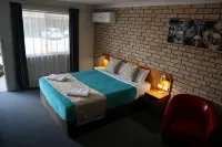 Kilcoy Gardens Motel Hotel di Hazeldean