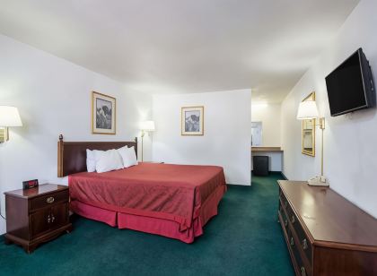 Days Inn by Wyndham Gallup