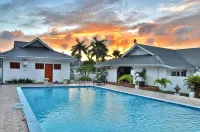 Britannia Hotel Hotels in Grand Anse Praslin