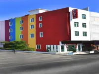 Skyview Hotel - parking