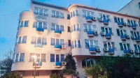 Briza Boutique Hotel Mamaia Hotels near Siut Griol