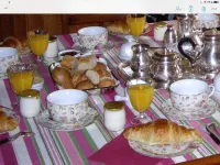 Les Sapins Hotels in Combreux