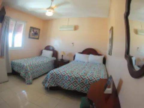 Hotel Discovery Hotels in Santo Domingo