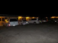 Kaputar Motel - parking