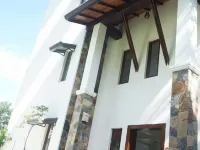 Amandara Hills Kandy Hotels near Temple of the Gadaladenia