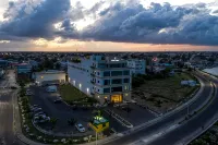 Golden Bay Hotel by Marine Parade - 3 Sao