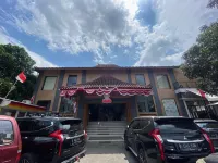 Bu Sepuh GuestHouse Hotels in Cigandamekar