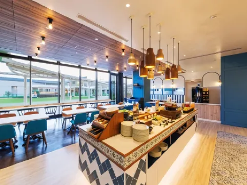 Jr East Hotel Mets Premier Makuhari Toyosuna