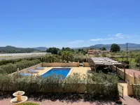 Grapevine Manor Hotel di 