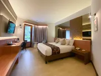 Klub Bunga Theme Park Hotel Hotel dekat Jawa Timur Park 1