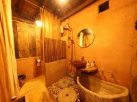 Dinh Da H'Mong - Karsterly Rock Lodge Hotels in Dong Van