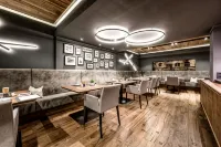 Hotel Alpina Sölden - Adults Only - 朝食
