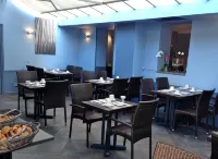 Hôtel de Flore Hotels in Saint-Raphaël